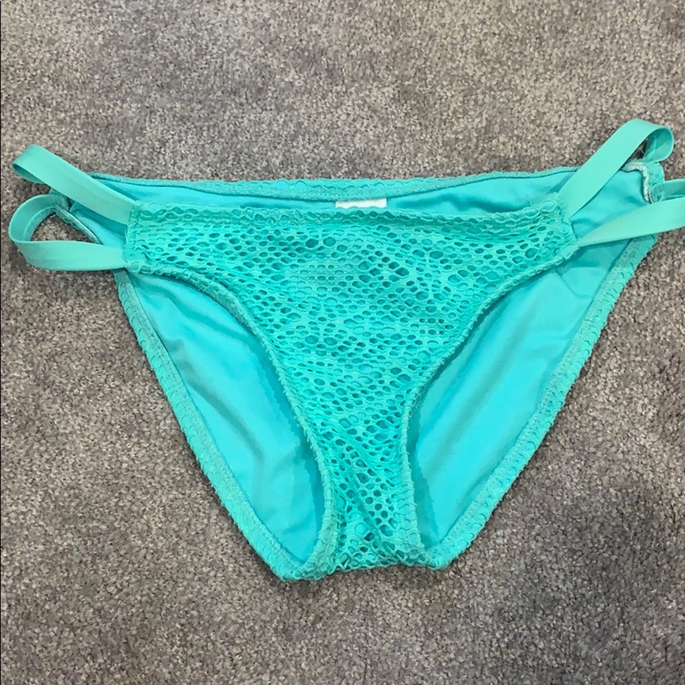 Bikini bottoms